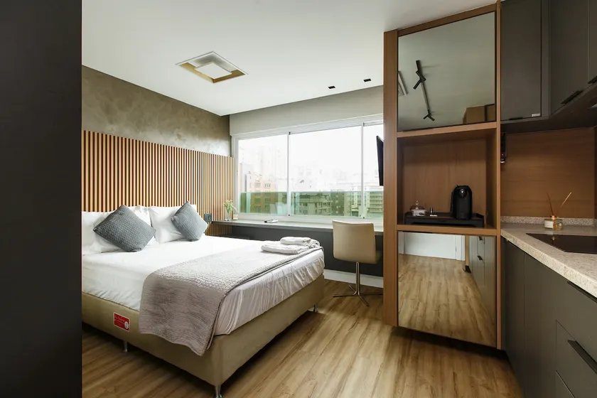 Complete studio located in Savassi with air conditioning. - Image 1