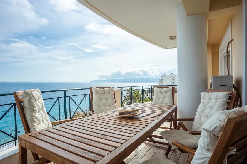 Seafront Apartment – Sea View, Balcony - Image 1