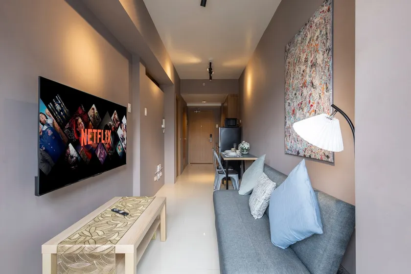 Brand New 1BR @ MOA. Shore 3 w. Netflix! 4 Pax! - Image 1