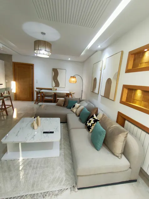 Luxury Apt, 4min walk to beach, secure parking - Image 1