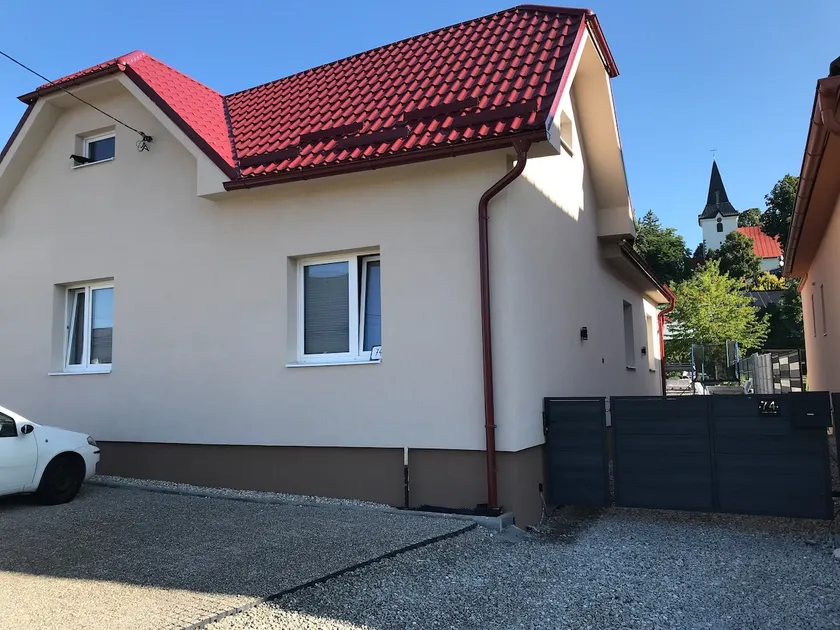 Stylish Apartment Andrea near Snowland Valča - Image 1
