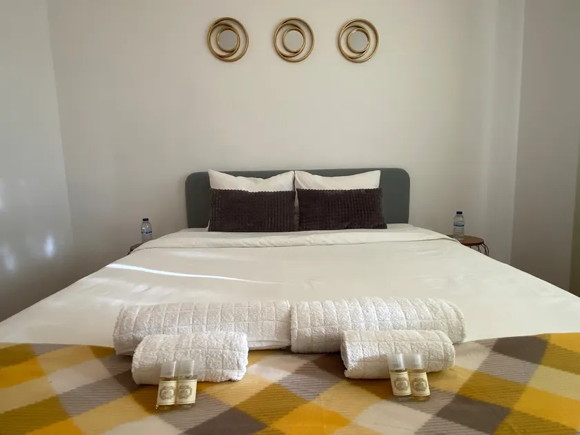 Almada Central Apartment - Image 1