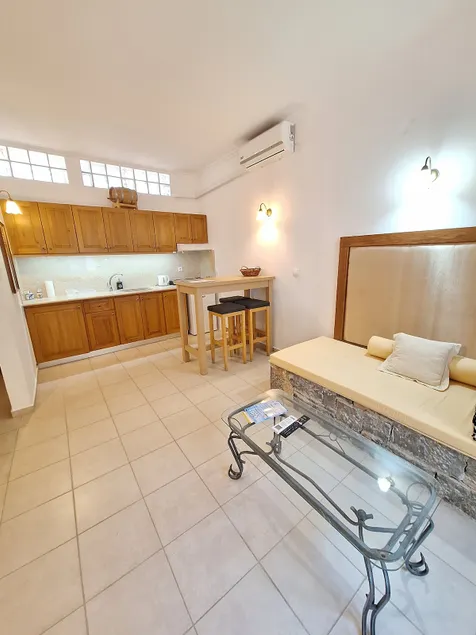 Seafront Apartment In Elounda - Image 1