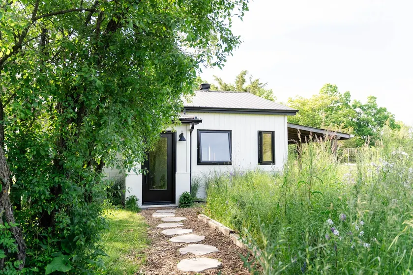 Boutique Retreat House in Prince Edward County - Image 1