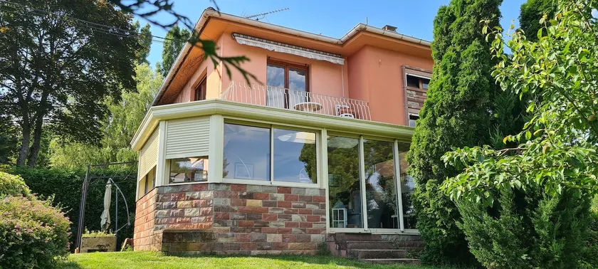 Large 3-room apartment overlooking the mountains - Image 1