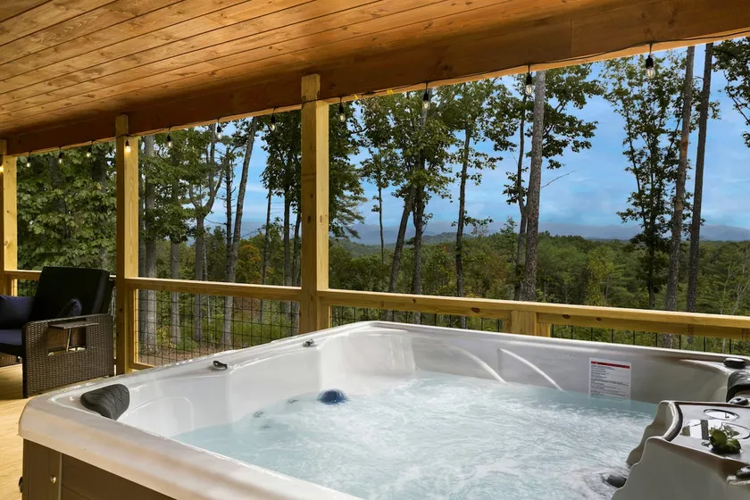 Beautiful views. Labor Day weekend specials! - Image 1