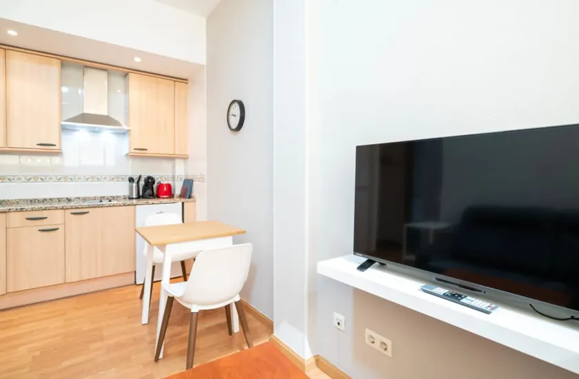 Go Apartments - Covaresa, Studio 1 - Image 1