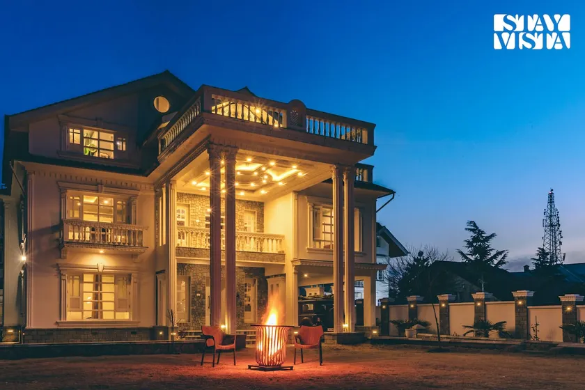 5BR|Luxury|StayVista| Midsummer Moon@Kashmir Haven - Image 1