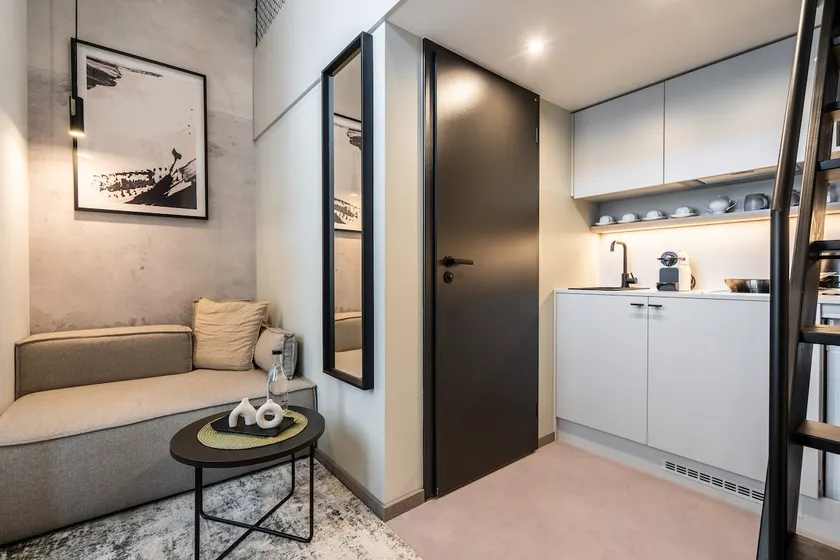 Honest Karlin - City Loft Room + - Image 1