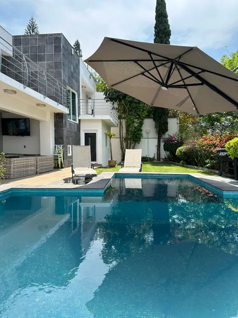 House north of Cuernavaca - Image 1