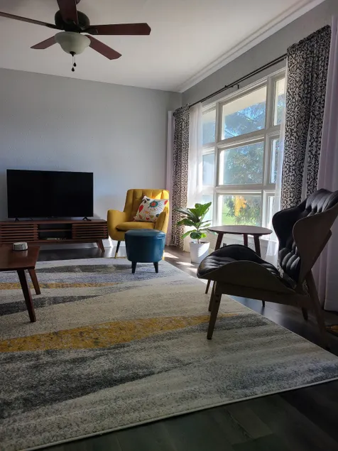 Charming Modern 1950s Mid-Century Ranch - Image 1
