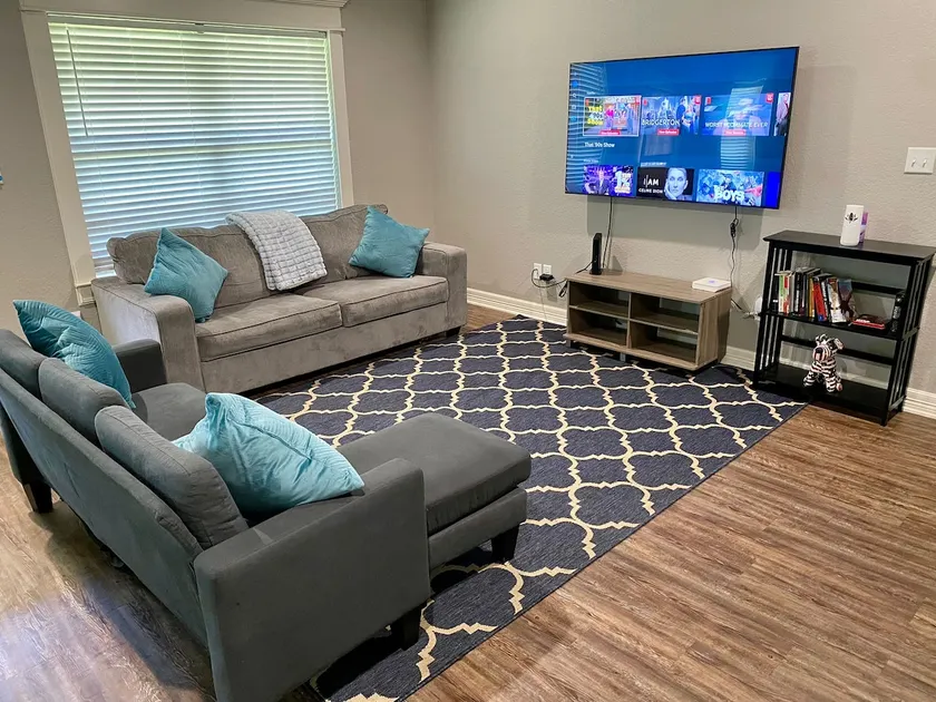 Cozy 3BR near Downtown Tyler | Sleeps 10 - Image 1