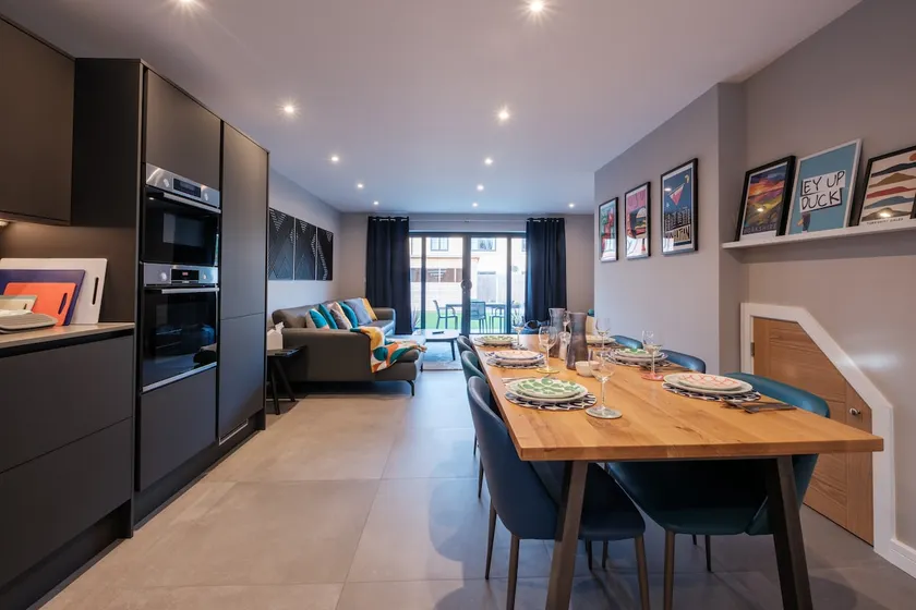 'SWEET 17' Home from home on Yorkshire Wolds Way - Image 1