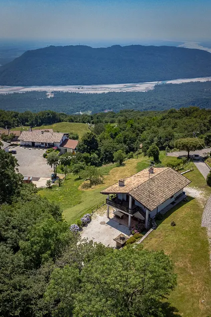 Casa Panorama – romantic accommodation with a view - Image 1
