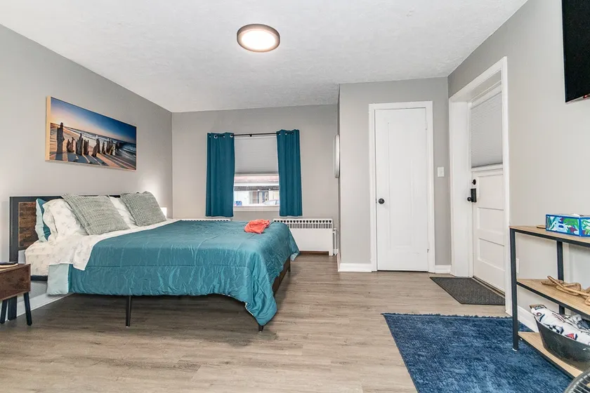 Welcome to the Sunfish Suite #3 - Image 1