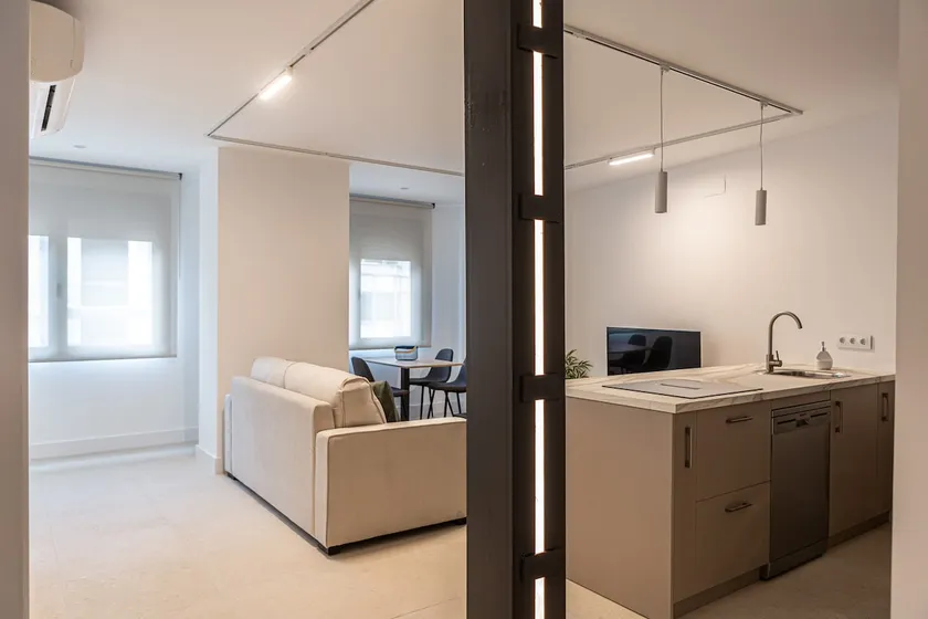 Royar 2 Apartment - Image 1