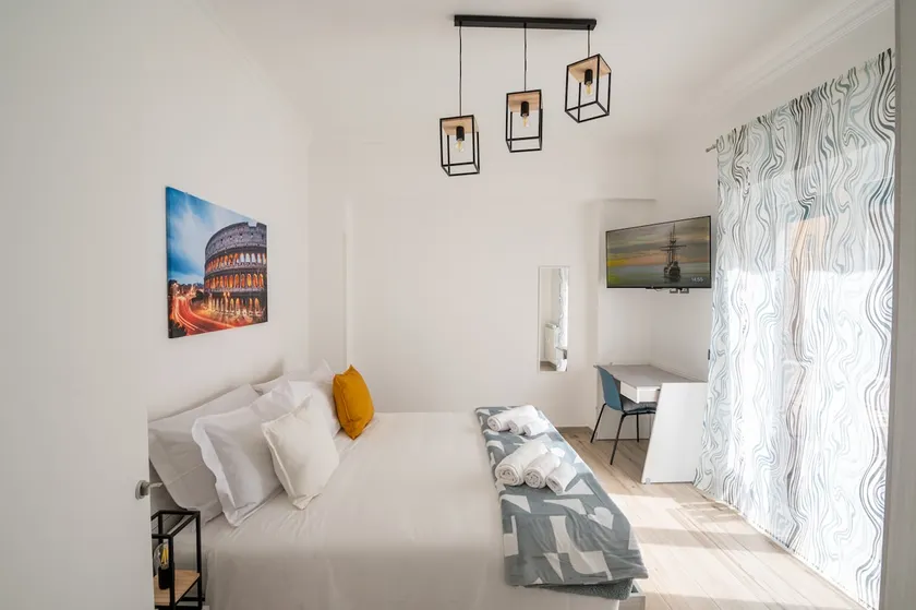 Cozy Apartment ”Roman Holidays Tuscolana” - Image 1