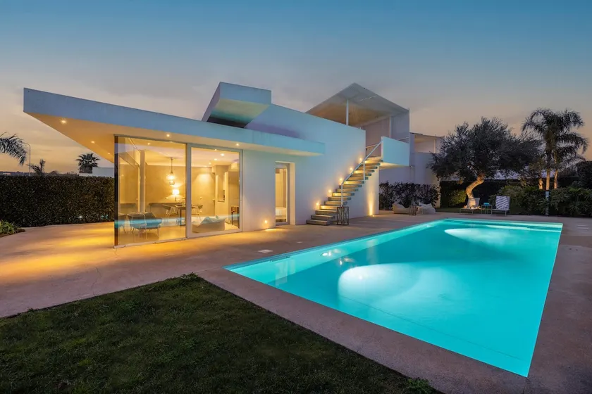 Villa Platinum - Image 1