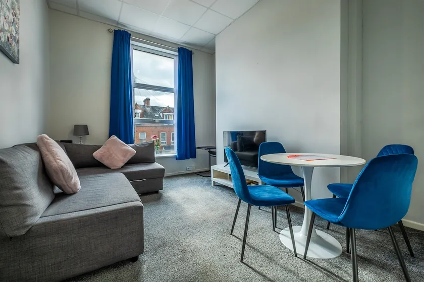 2 large beds-family room & sofabed, Close2Queens - Image 1