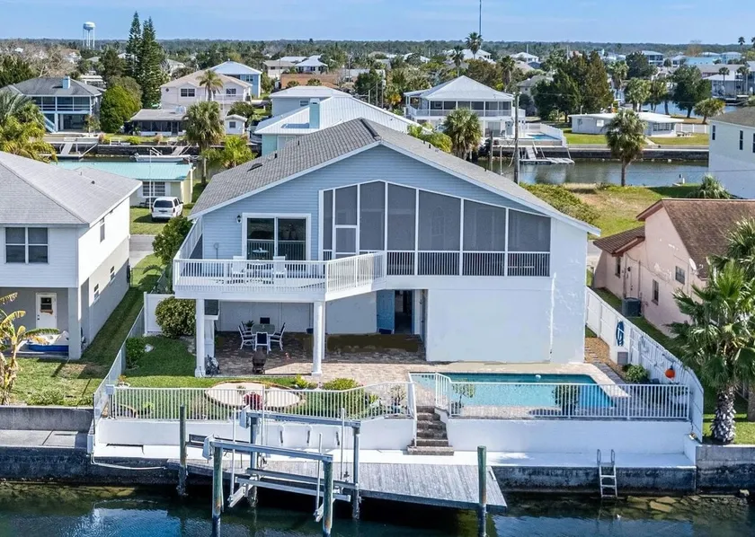 Waterfront-Direct Gulf Access-Dock-Kayaks-Pool - Image 1