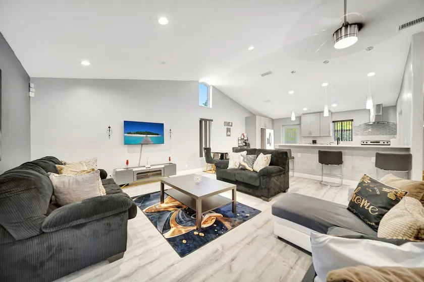 Elegant Home in Ft. Lauderdale - Image 1