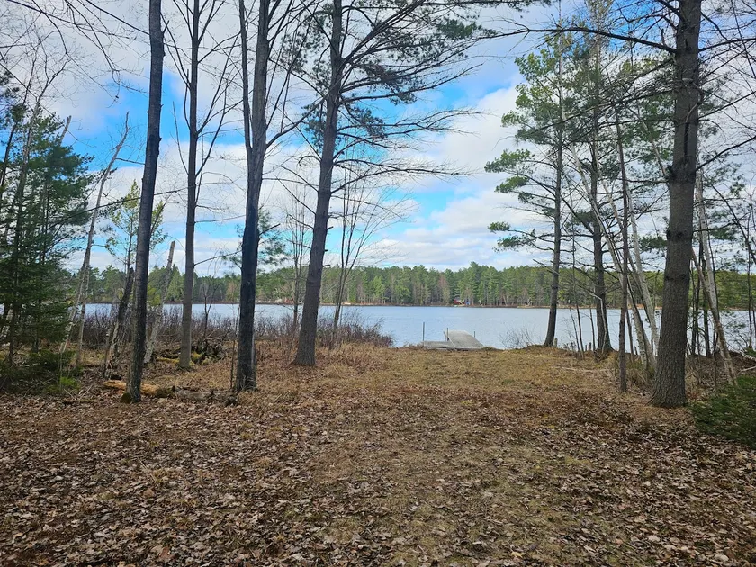 Red Oak Retreat -Cabin on the Water - Image 1