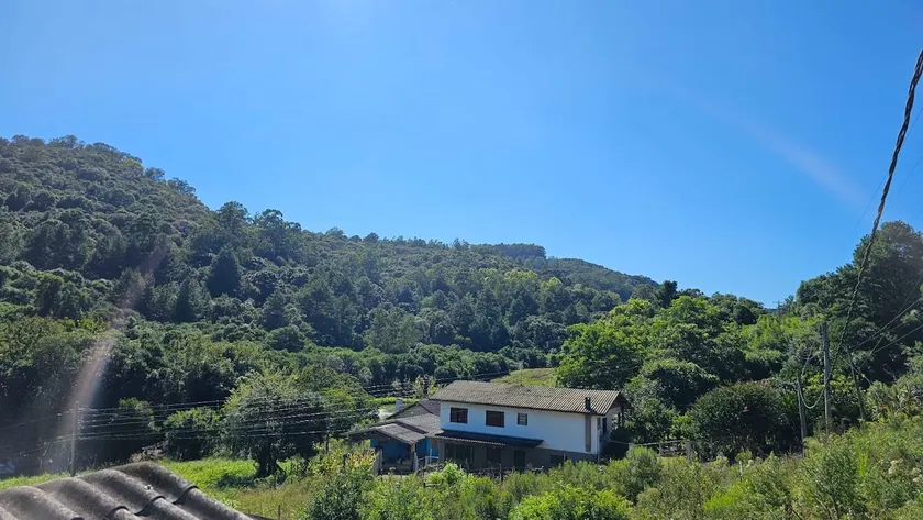Country House in Bento Gonçalves with Air Conditioning - Image 1