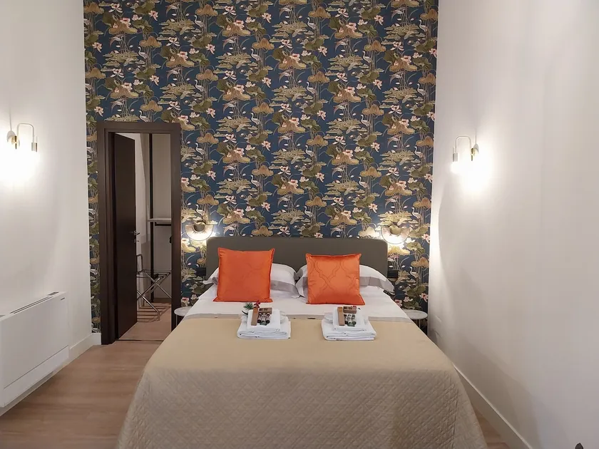 Napoli Mariana Luxury - Image 1