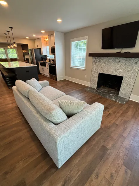 Modern Home near Plaza Midwood - Image 1