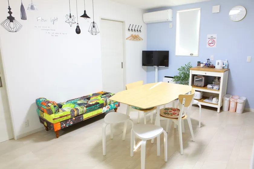 Mari's Apartment: 1 free parking space, family apartment 1 - Image 1