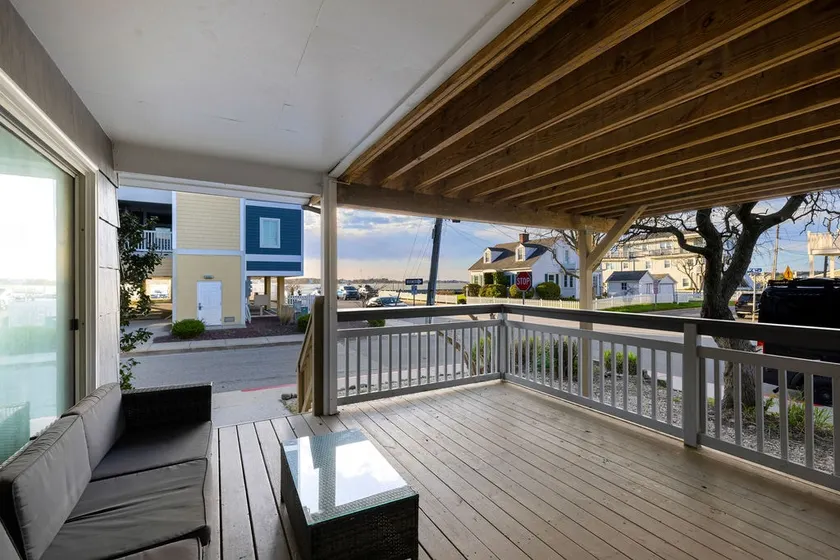Edgewater Oasis: 2BR Bayside Near Boardwalk - Image 1