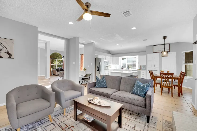 Modern Roomy Home/Family/backyard/Near Rockwall. - Image 1