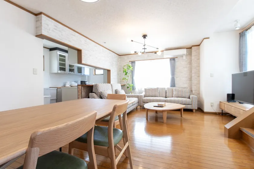 [Detached house Ⅲ ST] Use the entire 2nd and 3rd floors! You can live like you do at home with a kitchen and washing machine. - Image 1