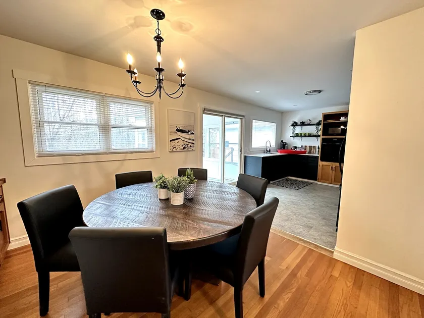 Central Kingston/Greenwood Sleeps 6 - Image 1