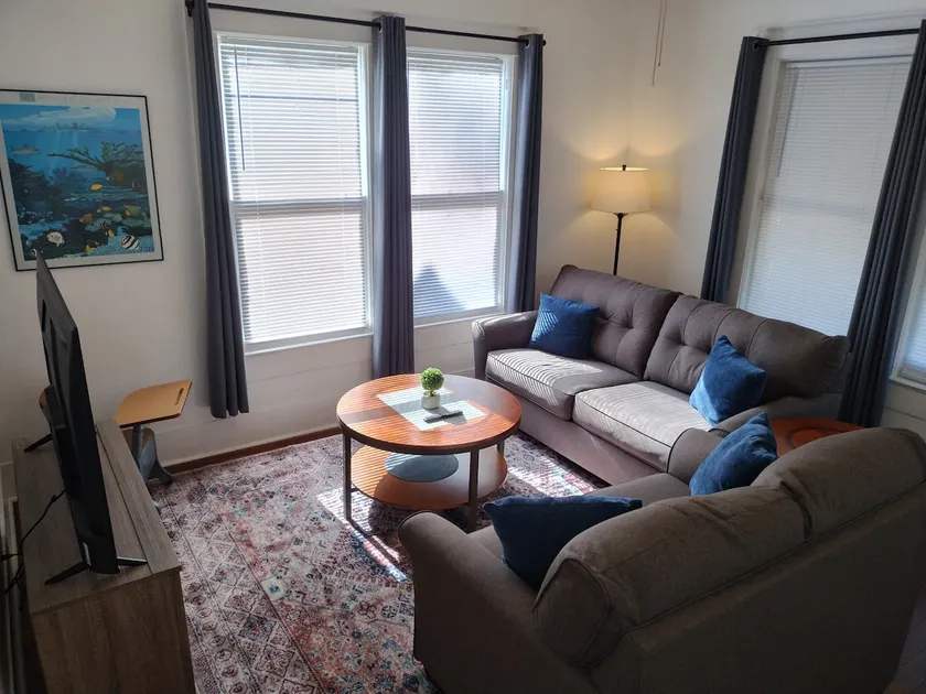 The Place to -B- one bed + one sofa bed - Image 1