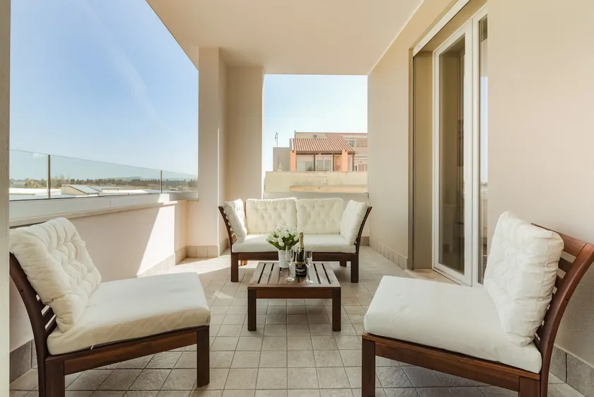 ORTI'S PLACE - Magnolia Holidays - Image 1