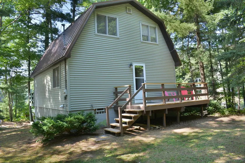 Lakeside Living - Image 1