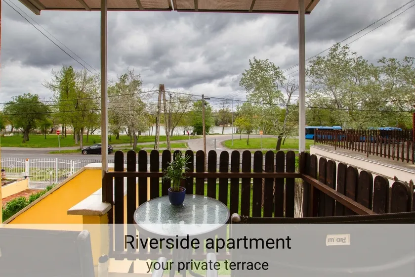 Outdoor Adventure Smart Riverside Pet Friendly - Image 1