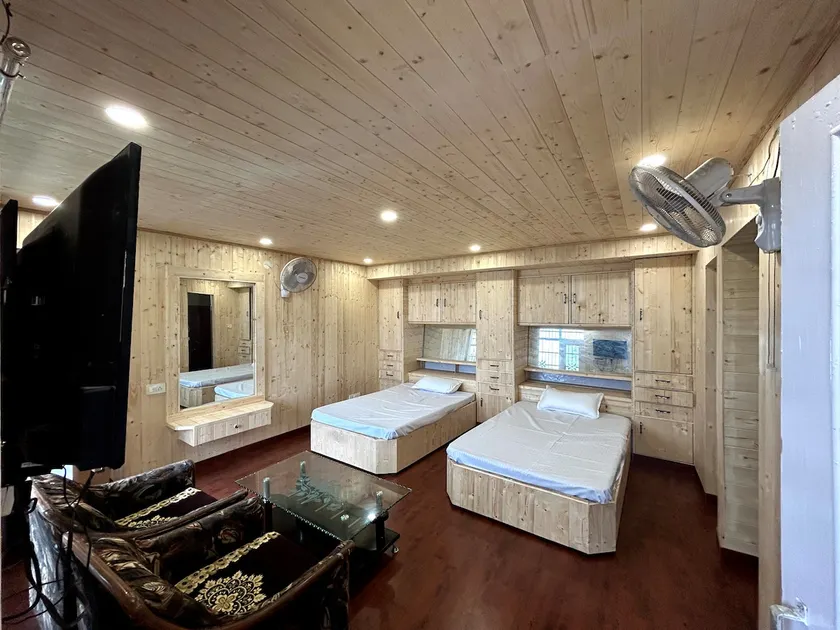 Hilltop Barog Home - Image 1