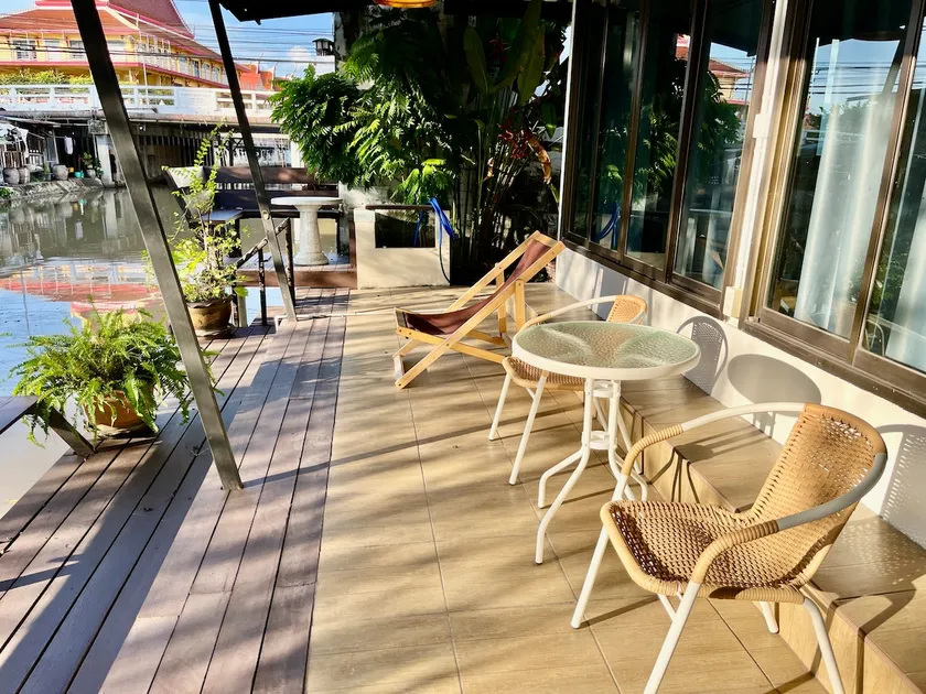 Kirin Riverside Homestay with AC, WiFi in Bangkok - Image 1
