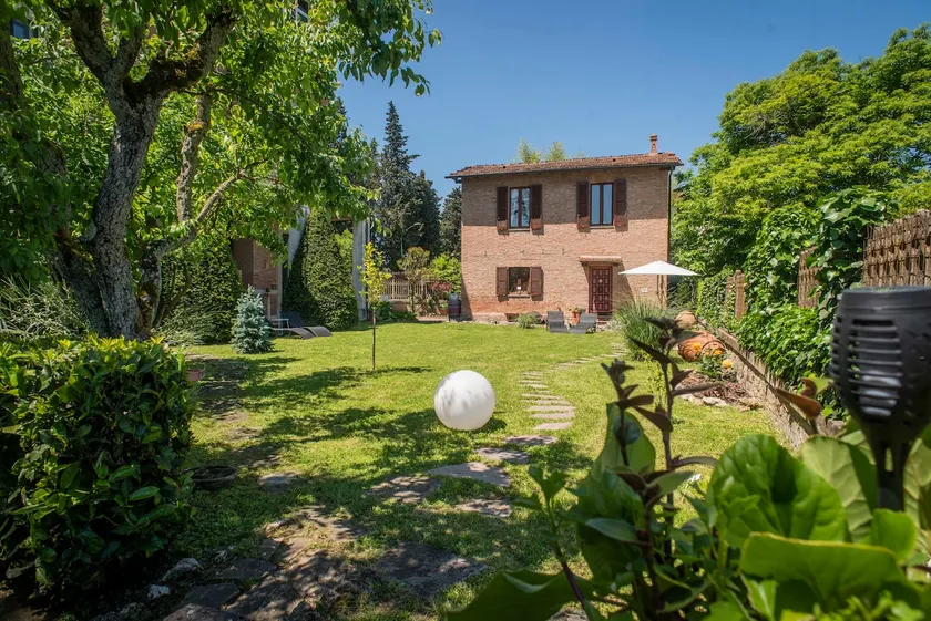 Ipazia | Stunning View • Garden + Parking + A/C - Image 1
