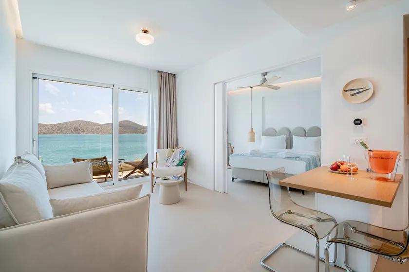Ocean Rythm Elounda Suite - Image 1
