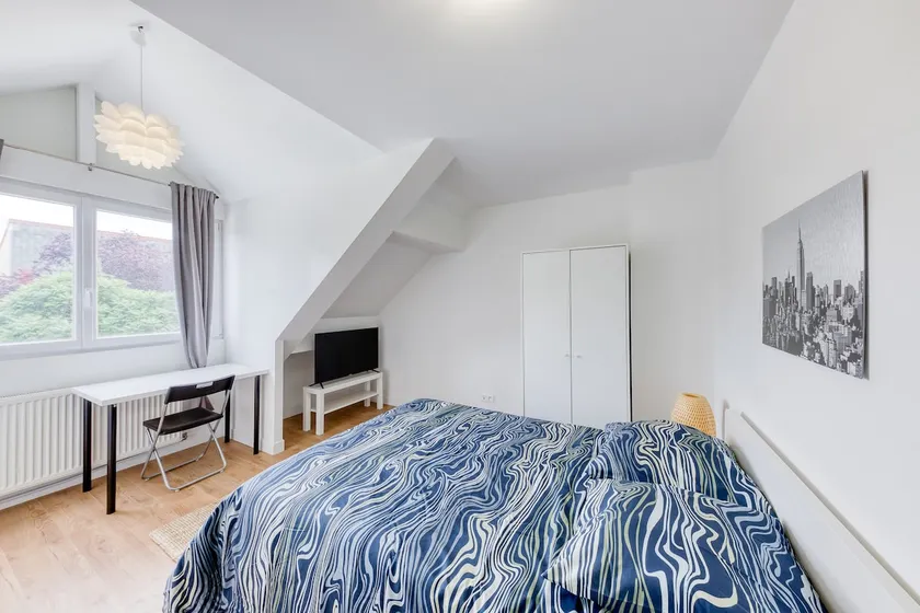 Studio 2 Bobigny-Drancy private parking - Image 1