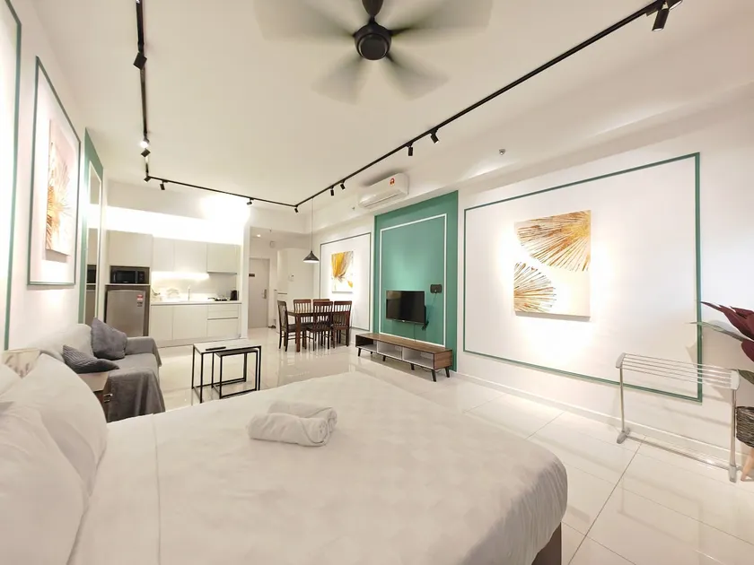Chambers A Studio Flat, KLCC & KL Tower view, City - Image 1