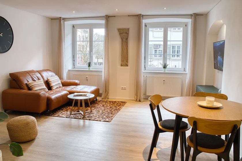 Suite Kaiser - Charming City Apartment - Image 1