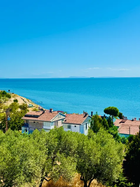 Bosphorus View Beachfront Villa - Image 1