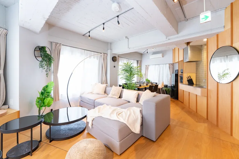114㎡ Private Rental | Up to 12 People | Ikebukuro 2 mins | Shinjuku 12 mins | Shibuya 18 mins | JR Otsuka Station 5 mins | EMN3F4F - Image 1