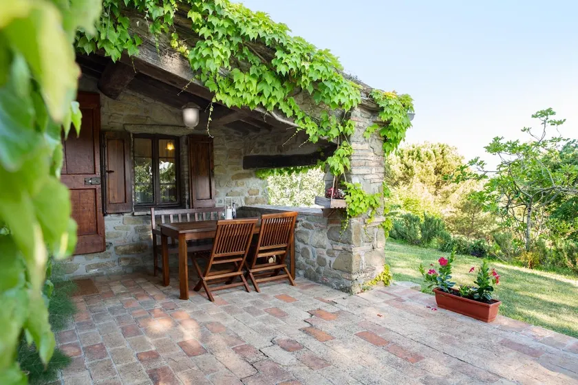 Il Fienile: Charming farmhouse in Umbria_ Gubbio - Image 1