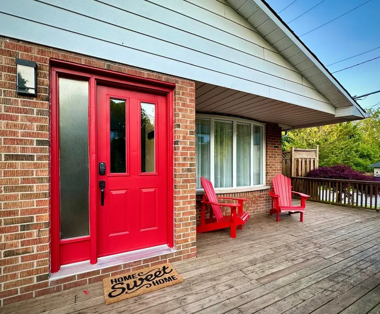 Hillside Hideaway - Image 1