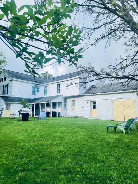 Apartment in Milford - Image 1
